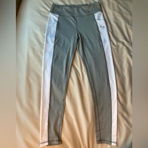 Gray & White Beachbody Leggings